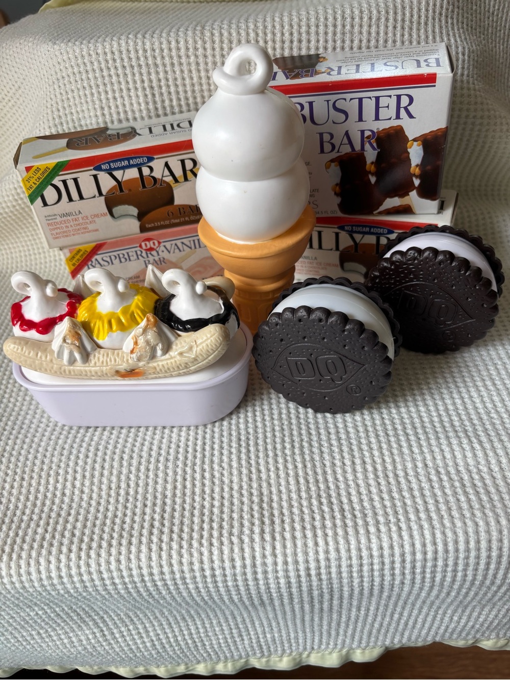 Vtg 2002 Dairy Queen DQ Play Food Cool Treats Ice Cream Cone Banana Split dilly